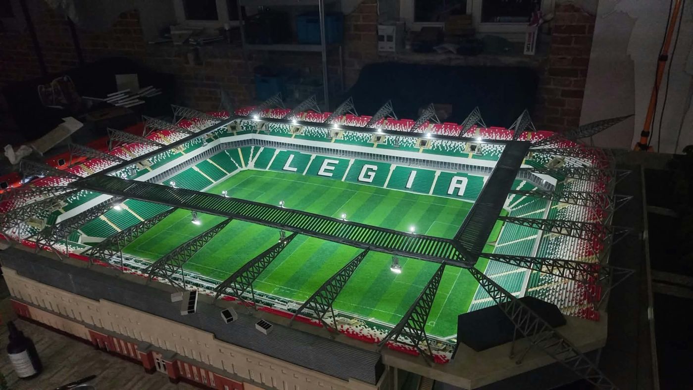 Cała makieta stadionu w hali